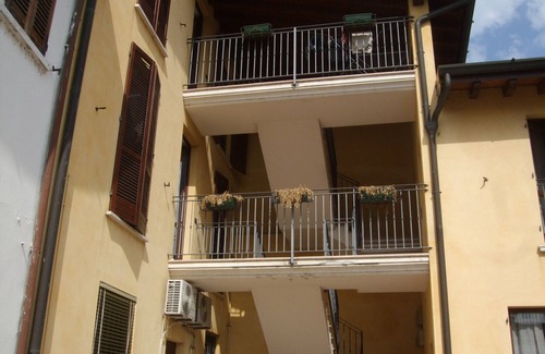 Leno Apartment | Casa Dante Appartamento Paradiso in centro storico a Leno