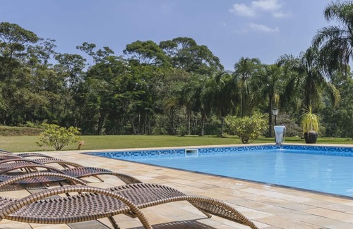 Portao House | Casa de campo em Atibaia com Lareira e Piscina