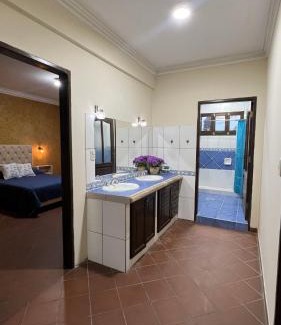 Tarija House | Casa de huéspedes Maracuyá