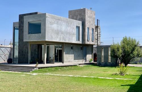 Jilotepec de Abasolo House | Casa de las Mariposas