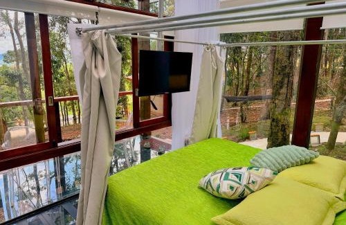 Bueno Brandao Apartment | Casa de Vidro - Vila Mágica