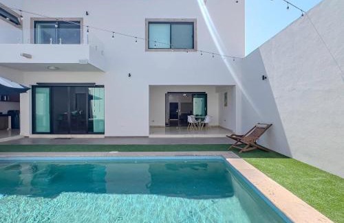 La Paz Apartment | Casa Delfines, 2Br home in quiet neighborhood 10 min from downtown