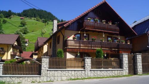 Moeciu de Sus Villa | Casa din Vale