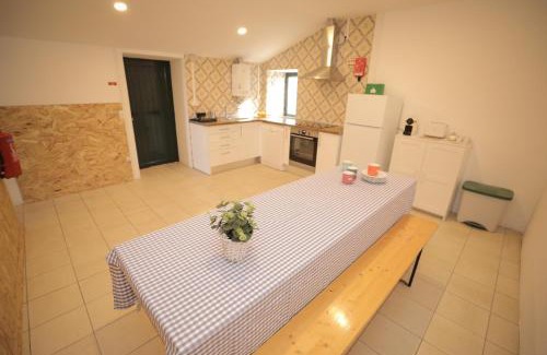 Lousa House | Casa do Arinto