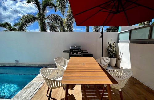 Ensenada House | Casa Doce · Casa Doce Private Pool, Steps to Black Eagle Beach