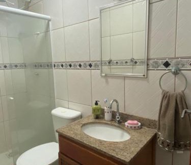 Pero House | Casa em Cond. a 80m da Praia do Peró