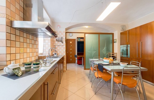 Vittoria Apartment | Casa Emiland vicino al fiume Dora