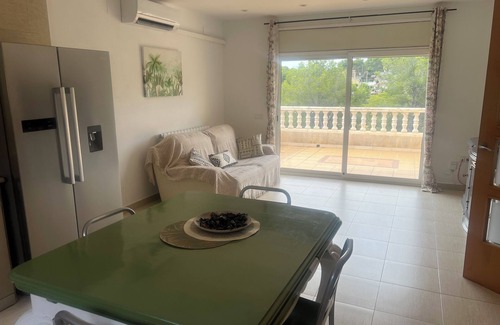 La Prosperitat House | Casa en la Montaña Cerca de la Playa