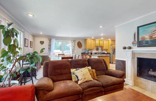 Lakewood House | Casa Esmeralda