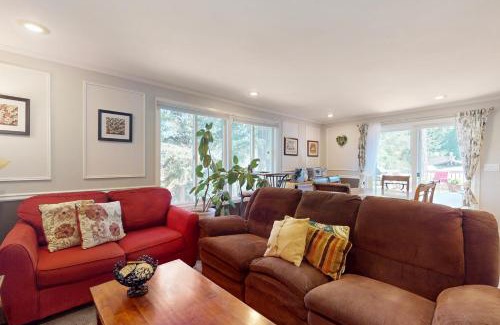 Lakewood House | Casa Esmeralda