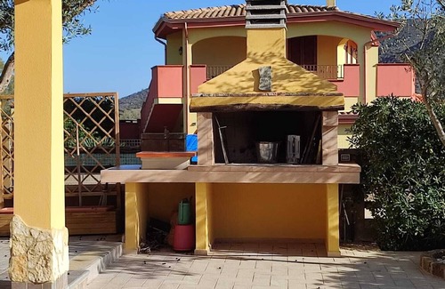 Castiadas House | Casa Federika - centro Olia Speciosa