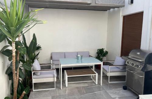 El Cuervo de Sevilla House | Casa Flamenco