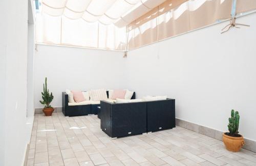 La Rinconada House | Casa flor del Rocio