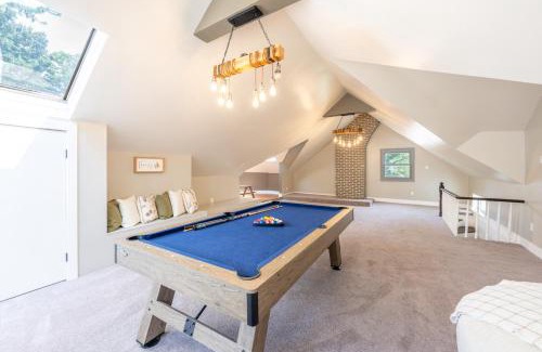 Roselle House | Casa Francesca 6BR Villa & Heated Pool