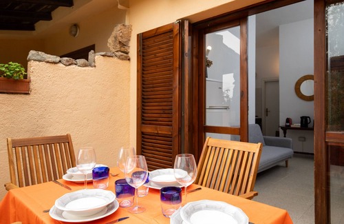 Monte Petrosu Apartment | Casa Girgolu by Wonderful Italy