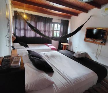 Manga Hotel | Casa Hostal La Vie en Rose
