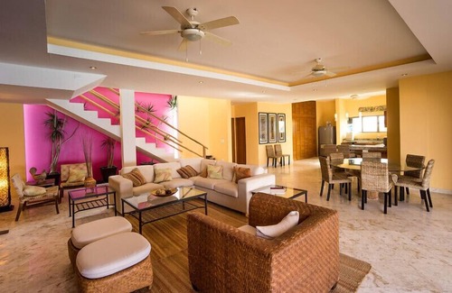 Isla Mujeres Villa | Casa Isla - Oceanfront, Tranquility, Architectural Space