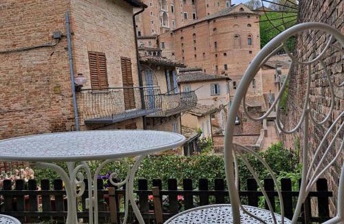 Urbino House | Casa la Piazzetta Rinascimentale