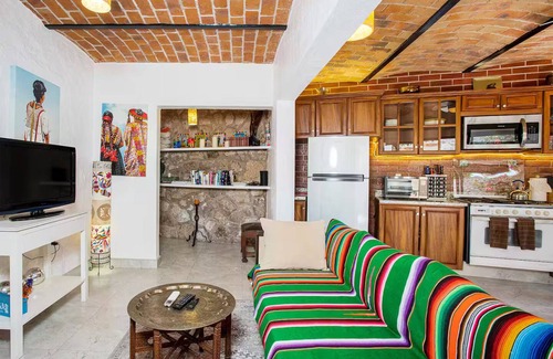 Ajijic House | Casa Loba - yoga, pickle ball, pool - entire housen