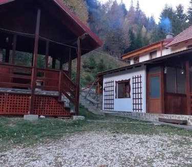 Dambovicioara House | Casa Maia Dambovicioara