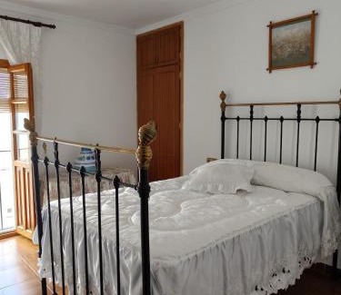 El Burgo House | Casa Mariquilla El Burgo