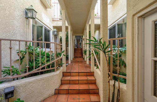 Catalina Island Hotel | Casa Mariquita Standard King Ensuite Room