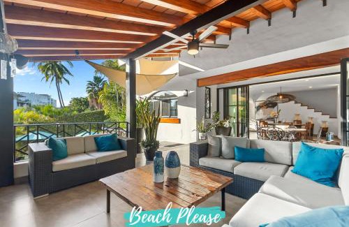 Bucerias Villa | Casa Moderna - Luxury Villa with Private Pool & 6 Casitas