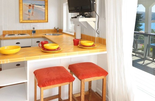 Jenner House | Casa Panama 2 to 3 Bedroom Options by the Sea