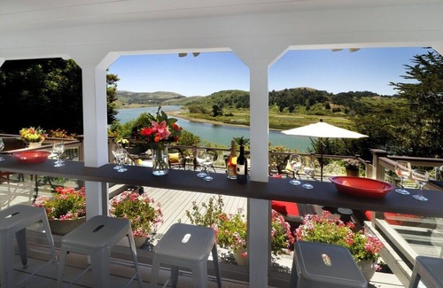 Jenner House | Casa Panama 2 to 3 Bedroom Options by the Sea