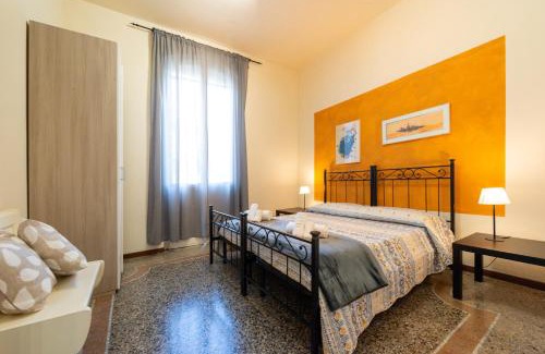 Rapallo Apartment | Casa Pier - Centralissima in villa d'epoca