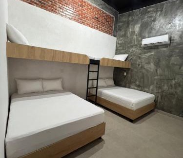 Encarnacion House | Casa Quinta MOAN