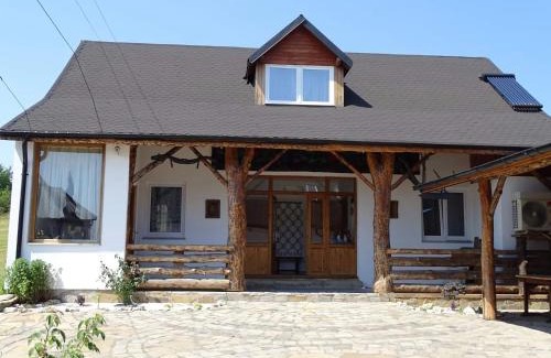 Galanesti Apartment | Casa Rotari
