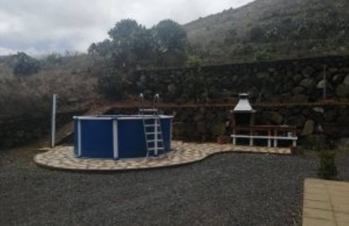 El Granel House | Casa Rural Las Embelgas con Piscina y Aparcamiento