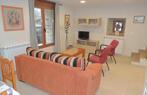 Sardas Ski Chalet | Casa Rural Sardas 60m2 con GARAGE - Sabiñanigo