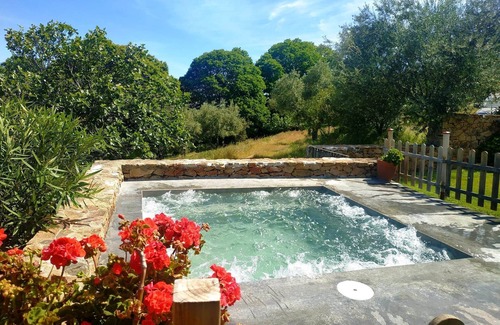 Monesterio Cottage | Casa Rural Sierra de Aguafría. Finca El Robledillo for 8 people