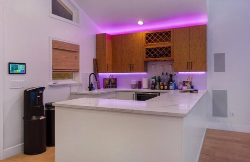 Studio City Villa | Casa Saban - Private Villa Near Disneyland+Downtown LA | Pool