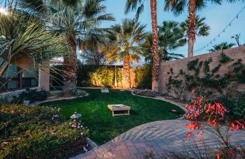 Indio House | Casa Serena by AvantStay Private 8BR Escape w Gorgeous Pool Spa Fire Pit