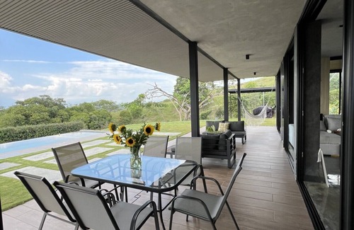 Pereira House | Casa Sore la Mejor Vista Para ver el Atardecer!
