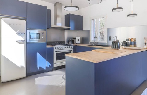 Monticello House | Casa U Scogliu Villa Sea View in the heart of the village