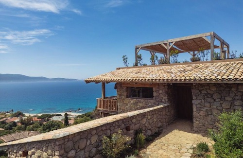 Olmeto House | Casa Urizonti - Where the sea meets the horizon