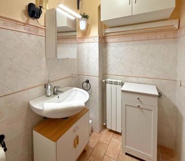 Ariccia Apartment | Casa Vacanze ad Ariccia vicino Roma e ai Laghi - La Riccia Holiday Home -