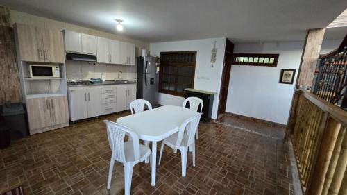 Guadalajara de Buga Apartment | Casa Vieja Alba Inés con Estacionamiento privado