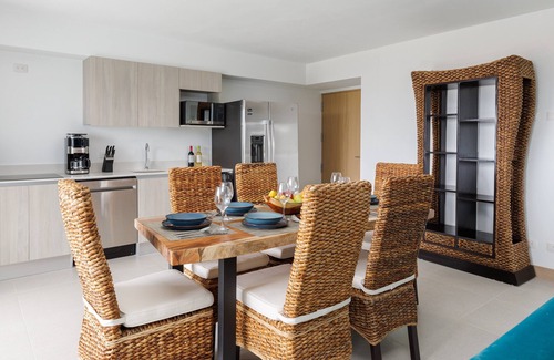 Barrio Santa Lucia Condo | Casago 0602 Brand New Rental Seaside Retreat with Fantastic Ocean View