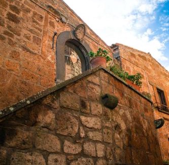 Civita di Bagnoregio Apartment | Case di Civita