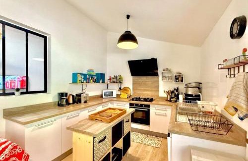 Hell-Bourg Apartment | Case Hermione – Vue Montagne à Hell-Bourg