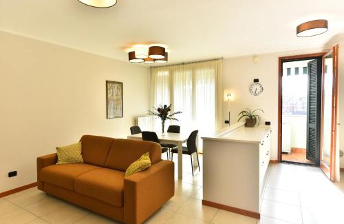 Cernusco sul Naviglio Apartment | CaseOspitali - Masai Mara, elegante bilocale con ampio balcone