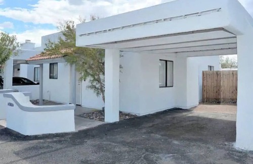 Limberlost House | Casita C: Private yard, grill, outdoor dining and seating area