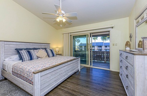 Harbor Oaks Condo | Casita de la Bahia | Pet Friendly, Community Pools