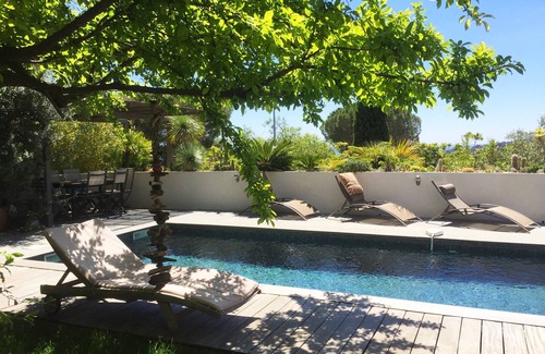 Cassis House | Cassis Modern Villa, Sea View, Heated Pool, 800m village and beach, Provence