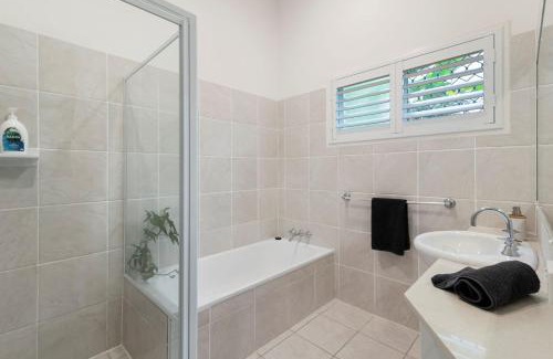 Tugun House | Castaway in Tugun